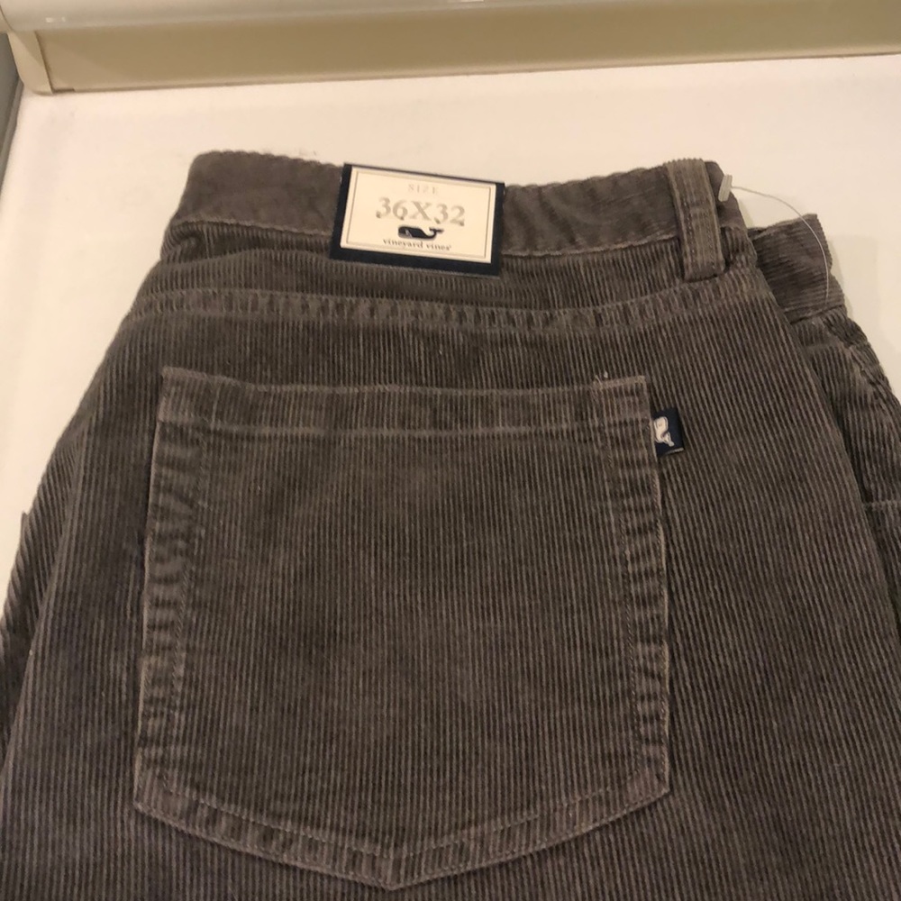 Vineyard Vines gray cord Men’s size 36 x 32